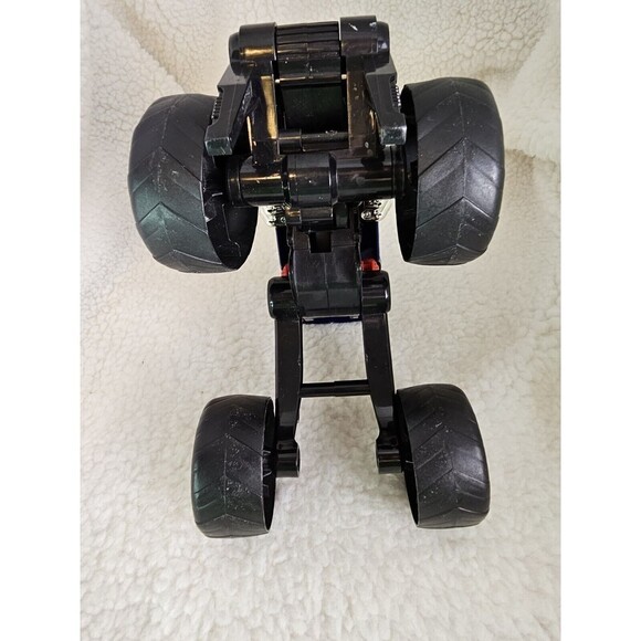 2004/05 Hot Wheels Monster Jam 1:24 BLUE THUNDER Diecast Monster Truck - Picture 8 of 13
